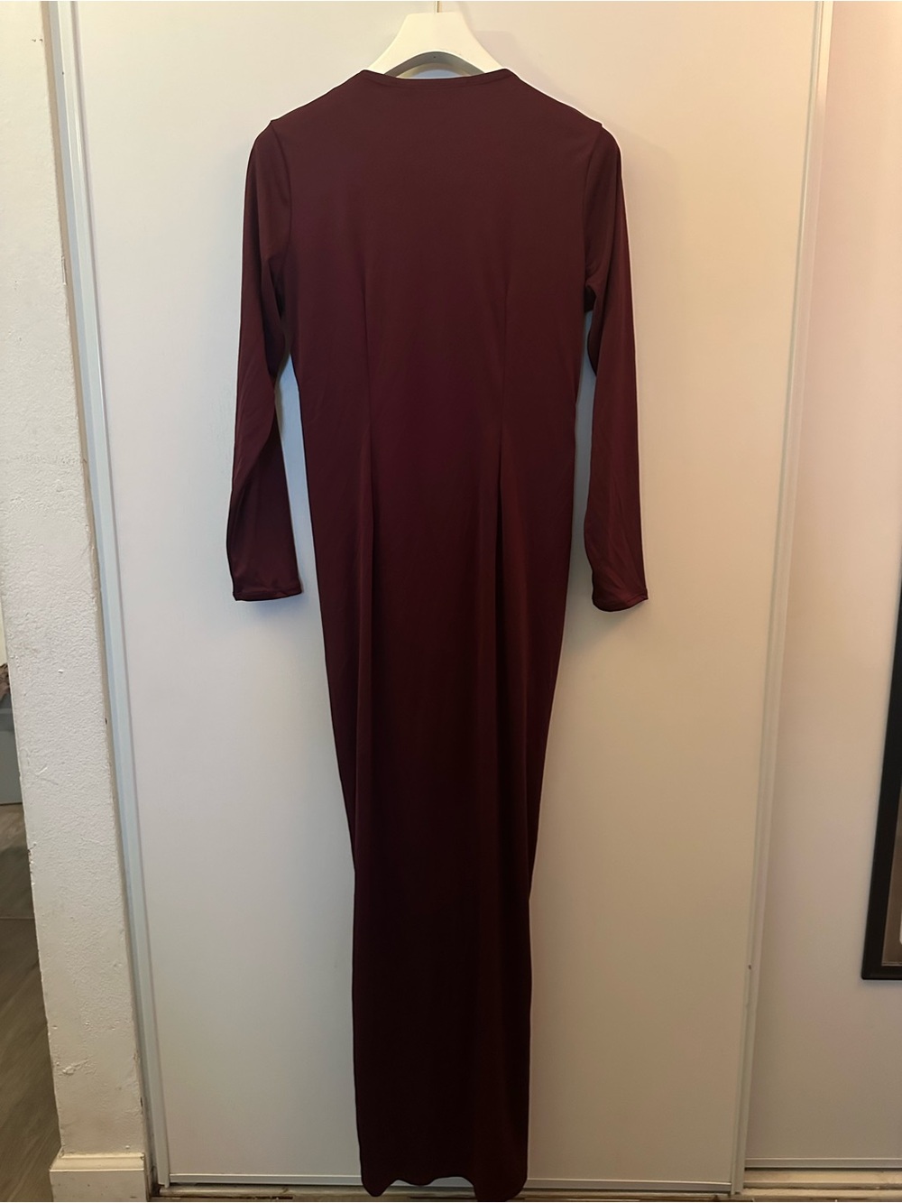 KOH KOH | Long Sleeve Wrap Maxi Dress in Burgundy - Picture 5 of 5